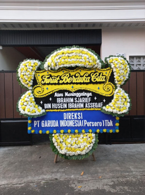 Papan Bunga Duka di Petirejo